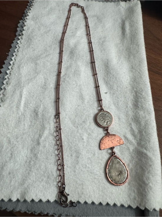 Kendra Scott Jewelry - Kendra Scott Copper/Silver Toned Patina Dangle Necklace *READ*